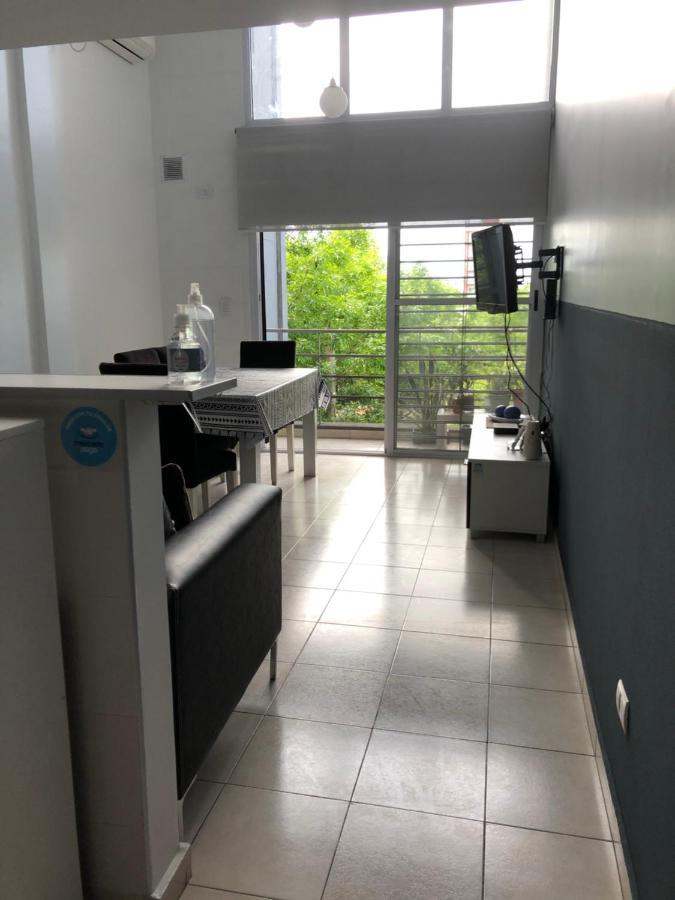El Depto Tipo Duplex Pleno Centro Incluye Cochera Consultar Servicio De Parking Apartment Monte Grande Luaran gambar