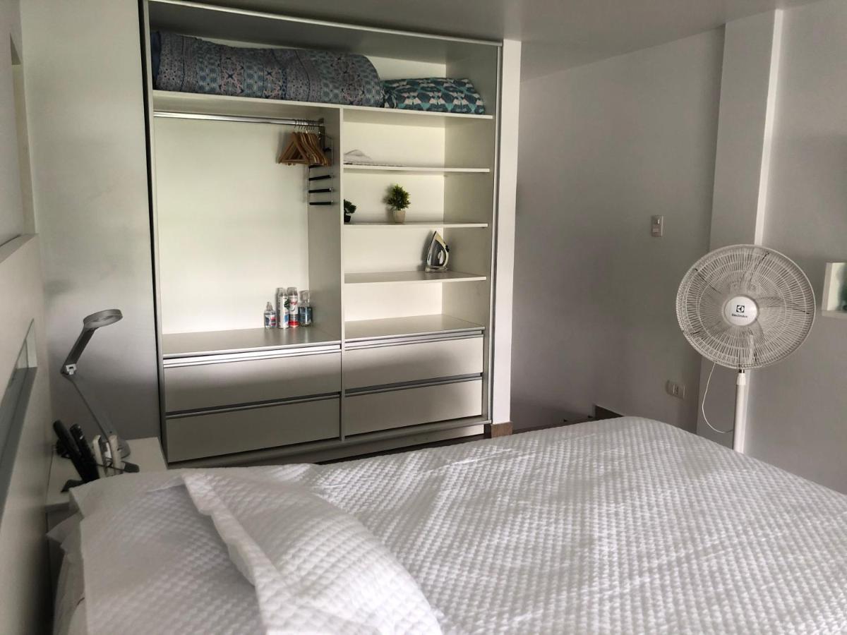 El Depto Tipo Duplex Pleno Centro Incluye Cochera Consultar Servicio De Parking Apartment Monte Grande Luaran gambar