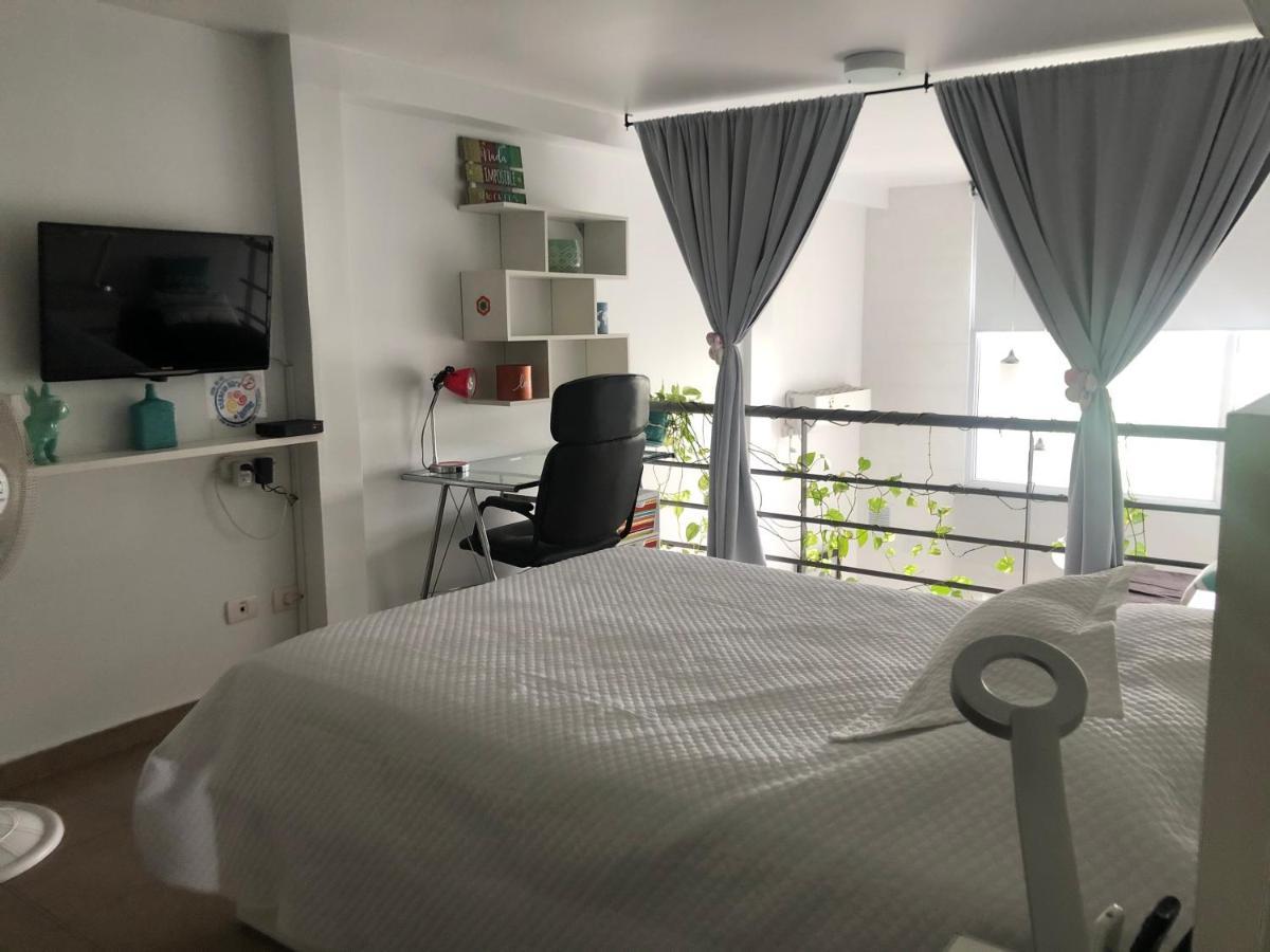 El Depto Tipo Duplex Pleno Centro Incluye Cochera Consultar Servicio De Parking Apartment Monte Grande Luaran gambar