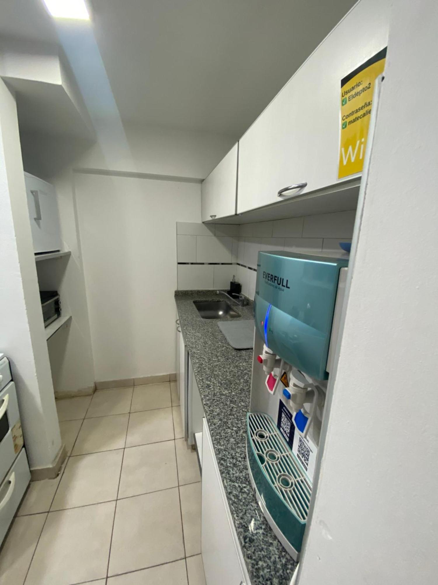 El Depto Tipo Duplex Pleno Centro Incluye Cochera Consultar Servicio De Parking Apartment Monte Grande Luaran gambar